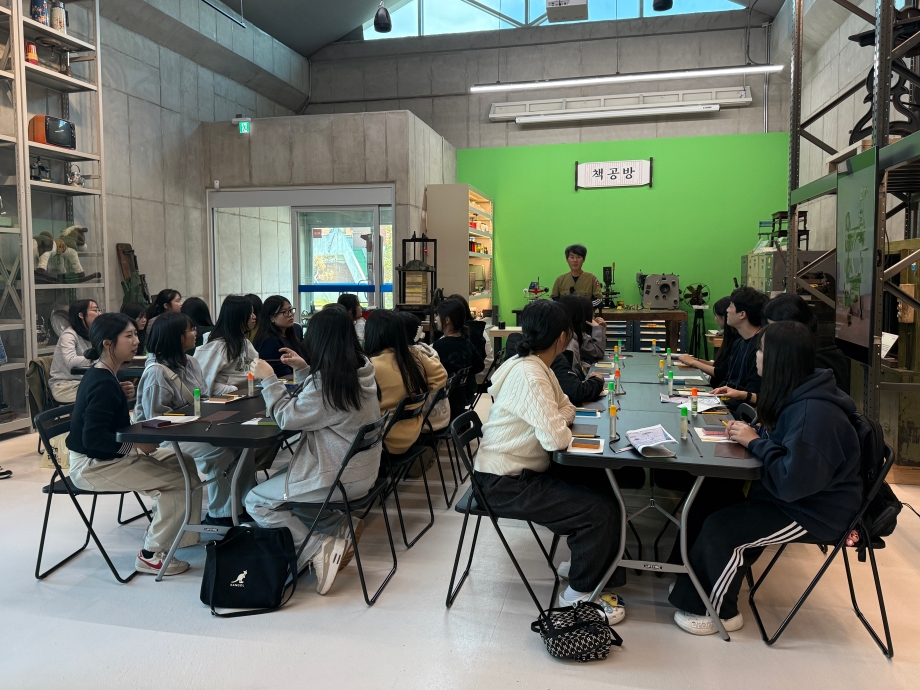 251025 홍성고 가죽다이어리만들기 이미지